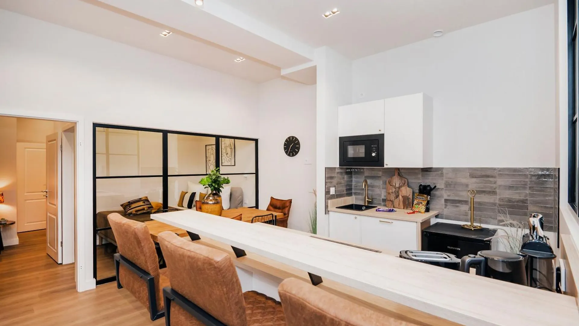 S331 - Luxurious Two Bedroom Duplex Apartment In Cologne 0*,
