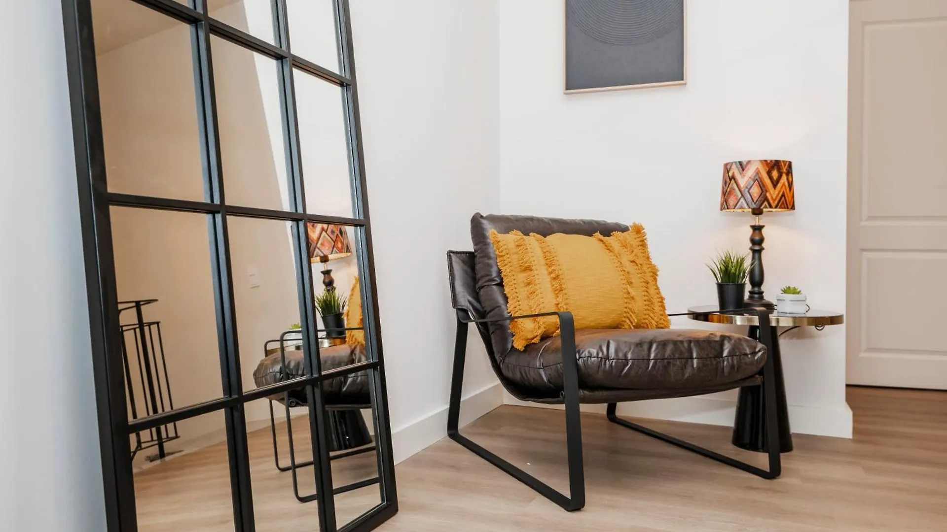 S331 - Luxurious Two Bedroom Duplex Apartment In Cologne 0*,  Germany